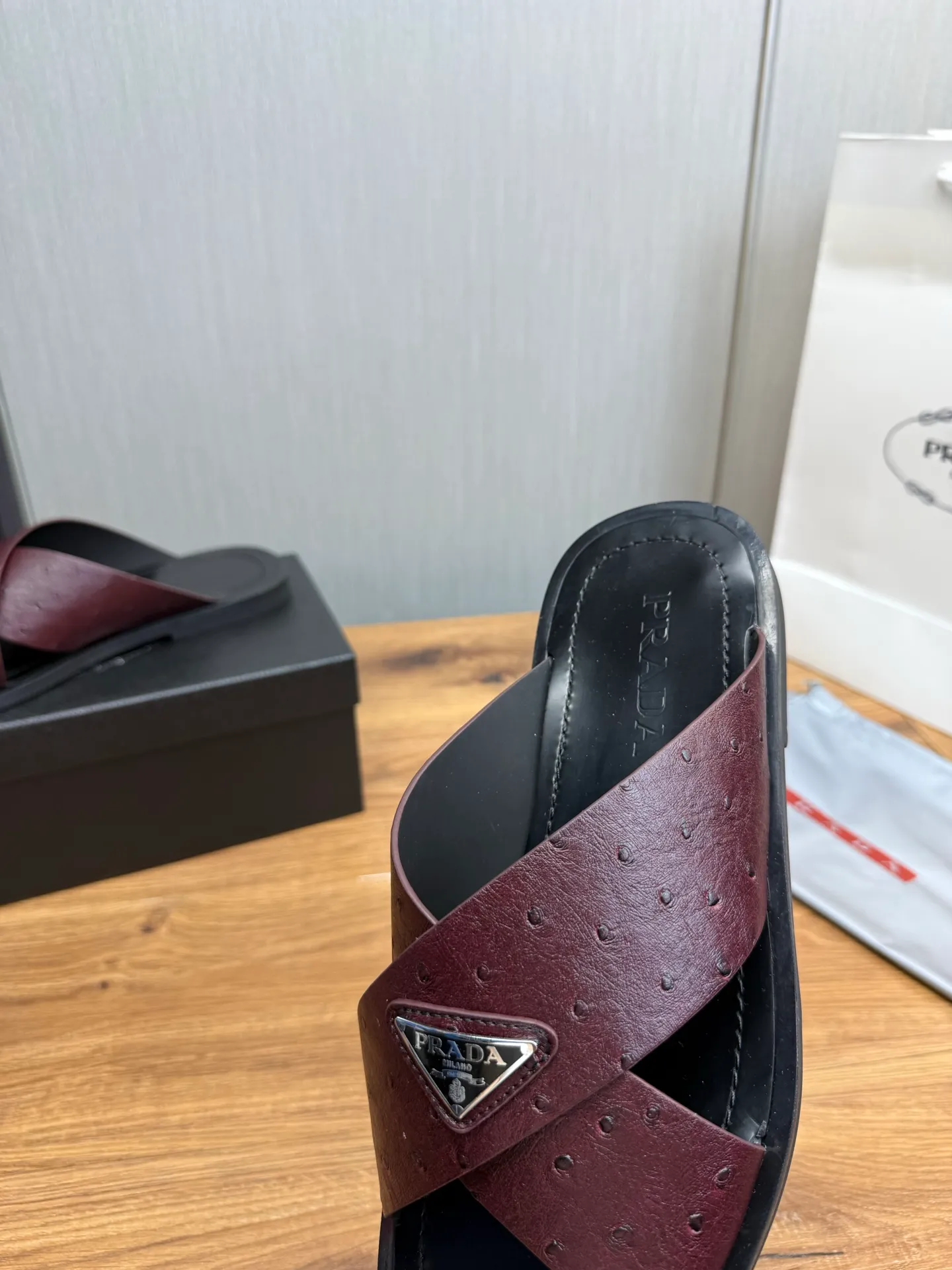 Factory price 340💰 ＰＲＡＤＡPrada - popular men's slippers hot sale 🔥 🩴Official website one to one production 38-45 sizes 45 46 🉑️Customized!